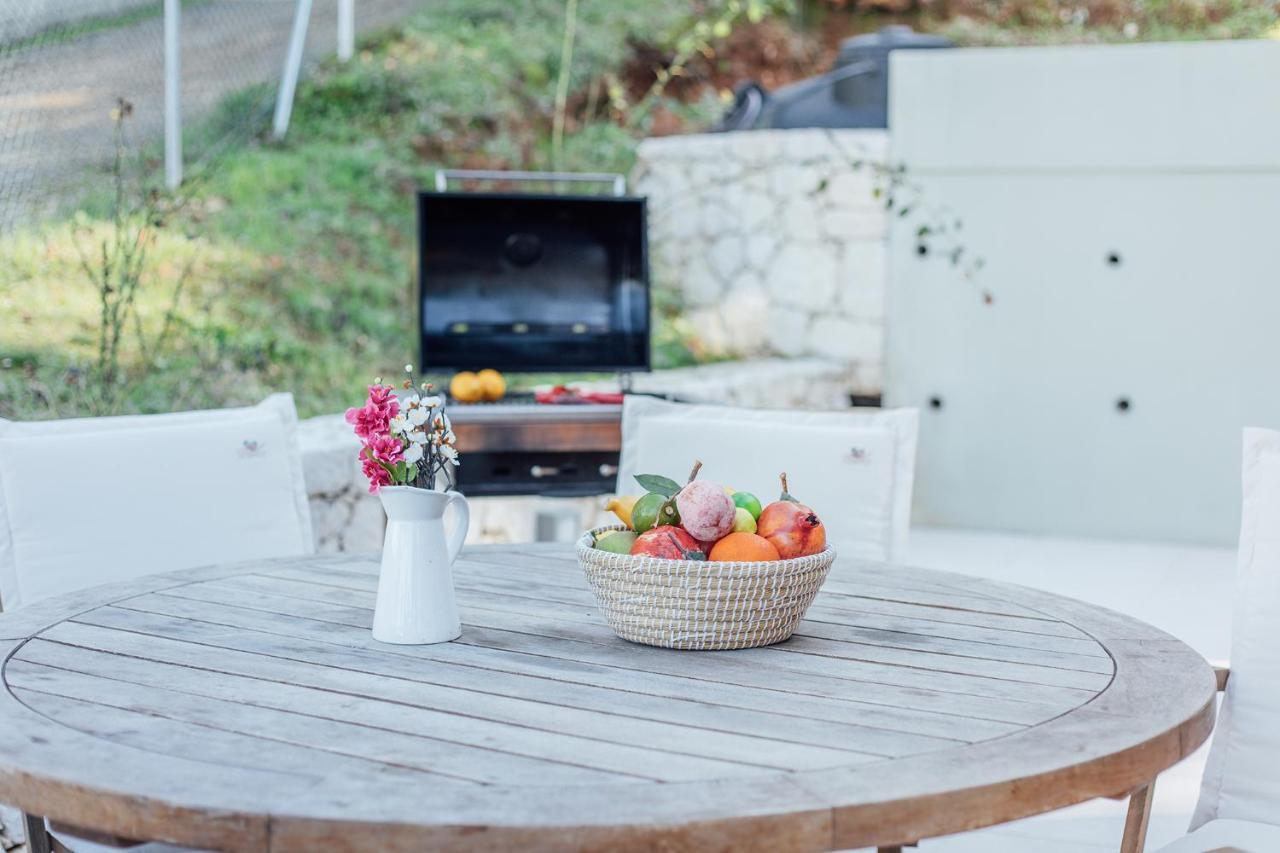 Villa Breeze & Villa Coco By Konnect, Avlaki Beach Kassiopi Exterior foto