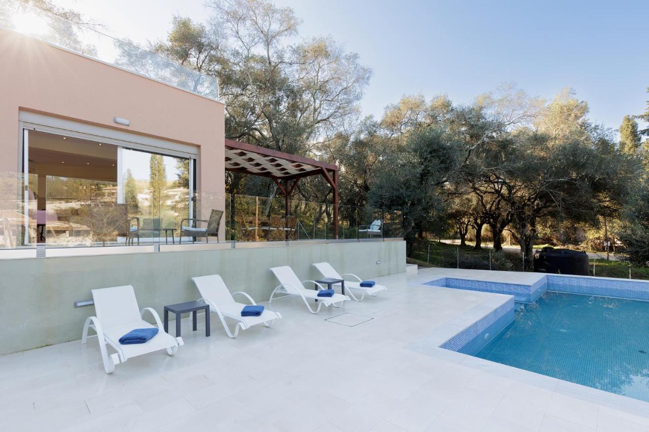 Villa Breeze & Villa Coco By Konnect, Avlaki Beach Kassiopi Exterior foto